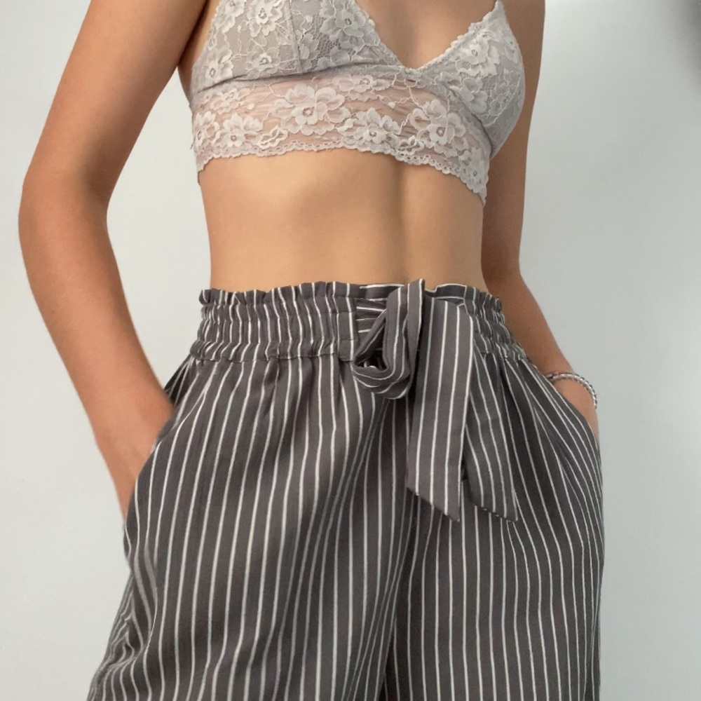 Striped grey and white tie up dress pants